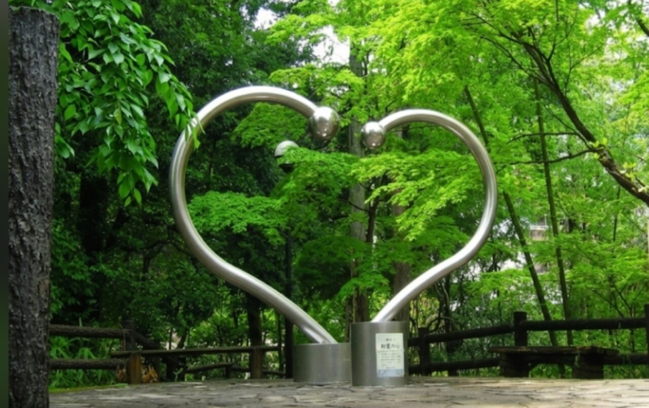 出会い橋ハートモニュメント