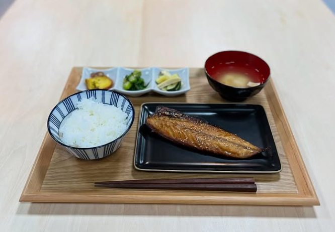 網代むすび食堂